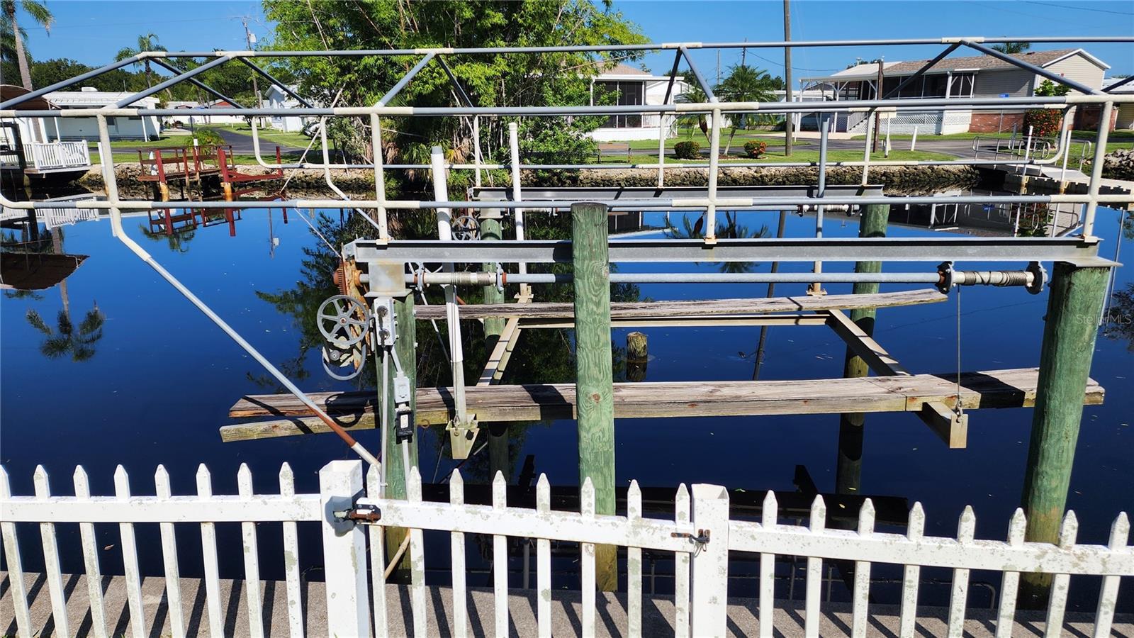 8516 RIVERSIDE DR, PUNTA GORDA, FL, 33982