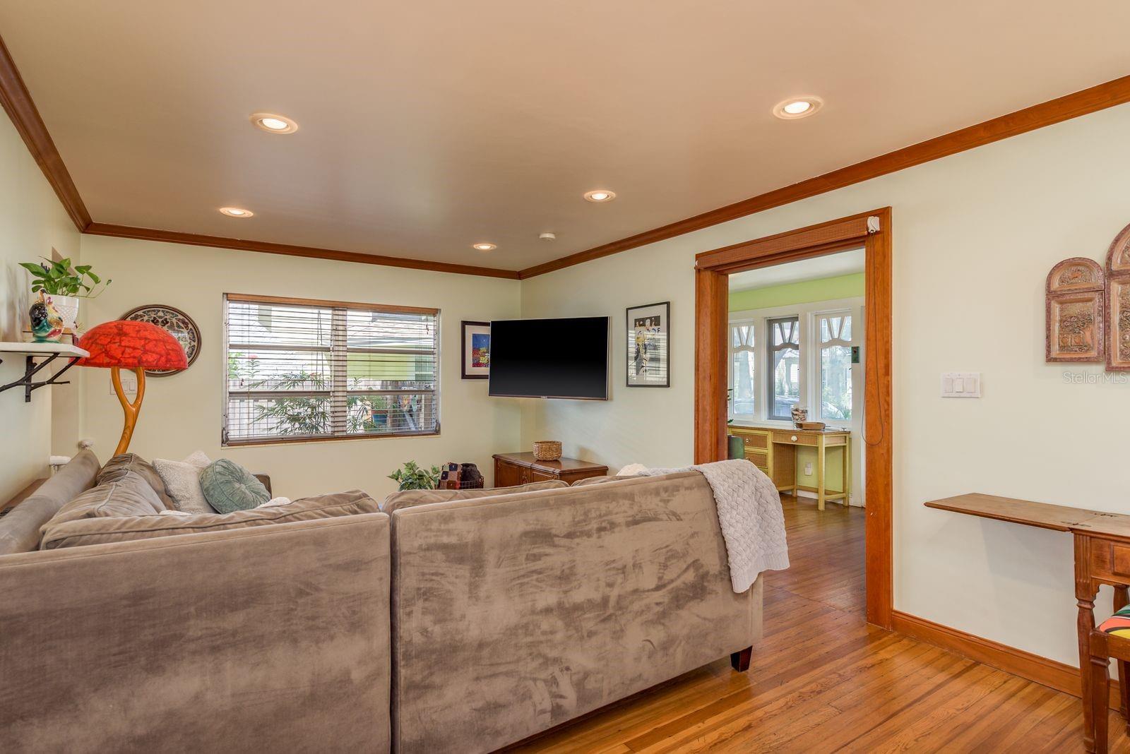 322 12TH AVE NE, ST PETERSBURG, FL, 33701