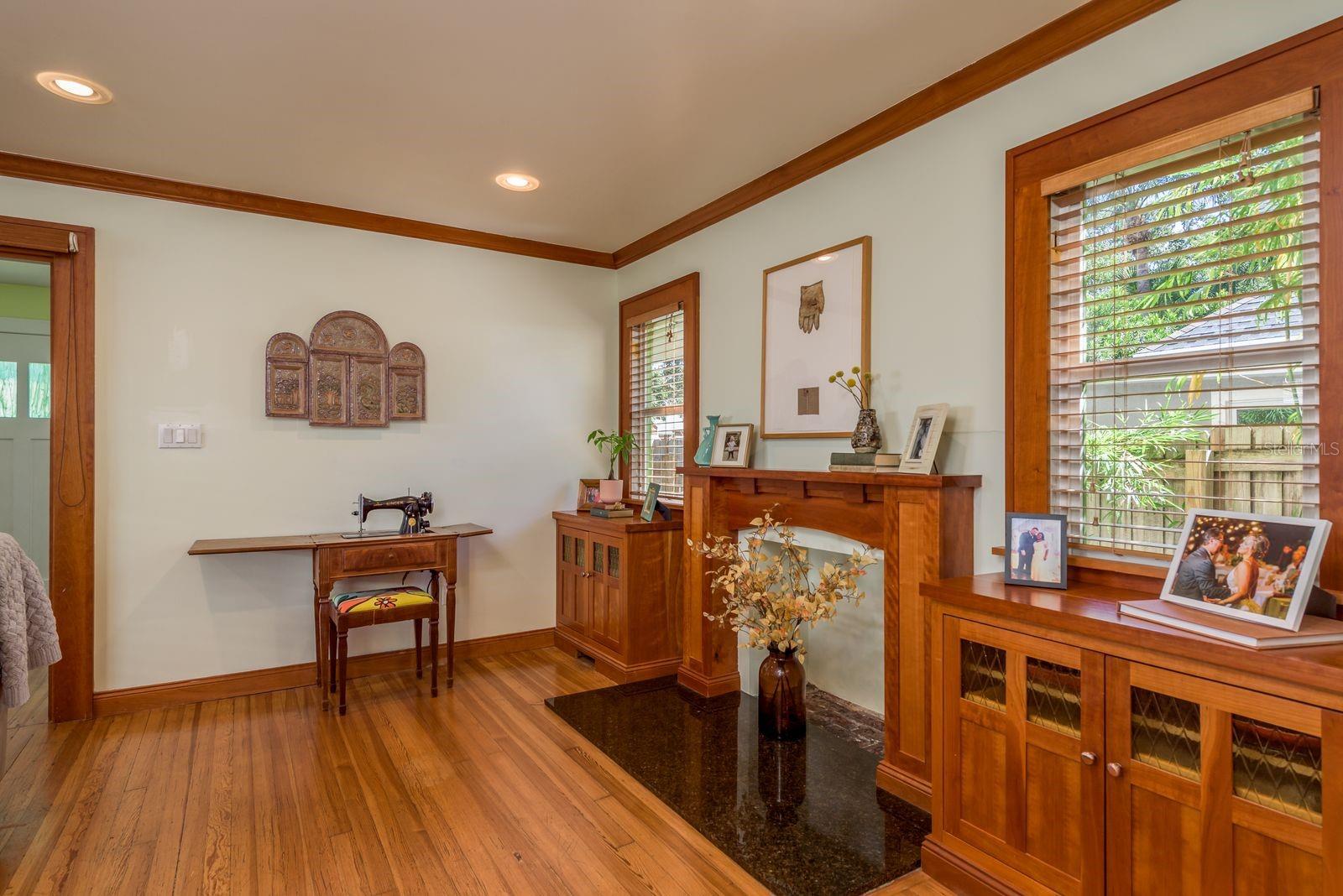 322 12TH AVE NE, ST PETERSBURG, FL, 33701