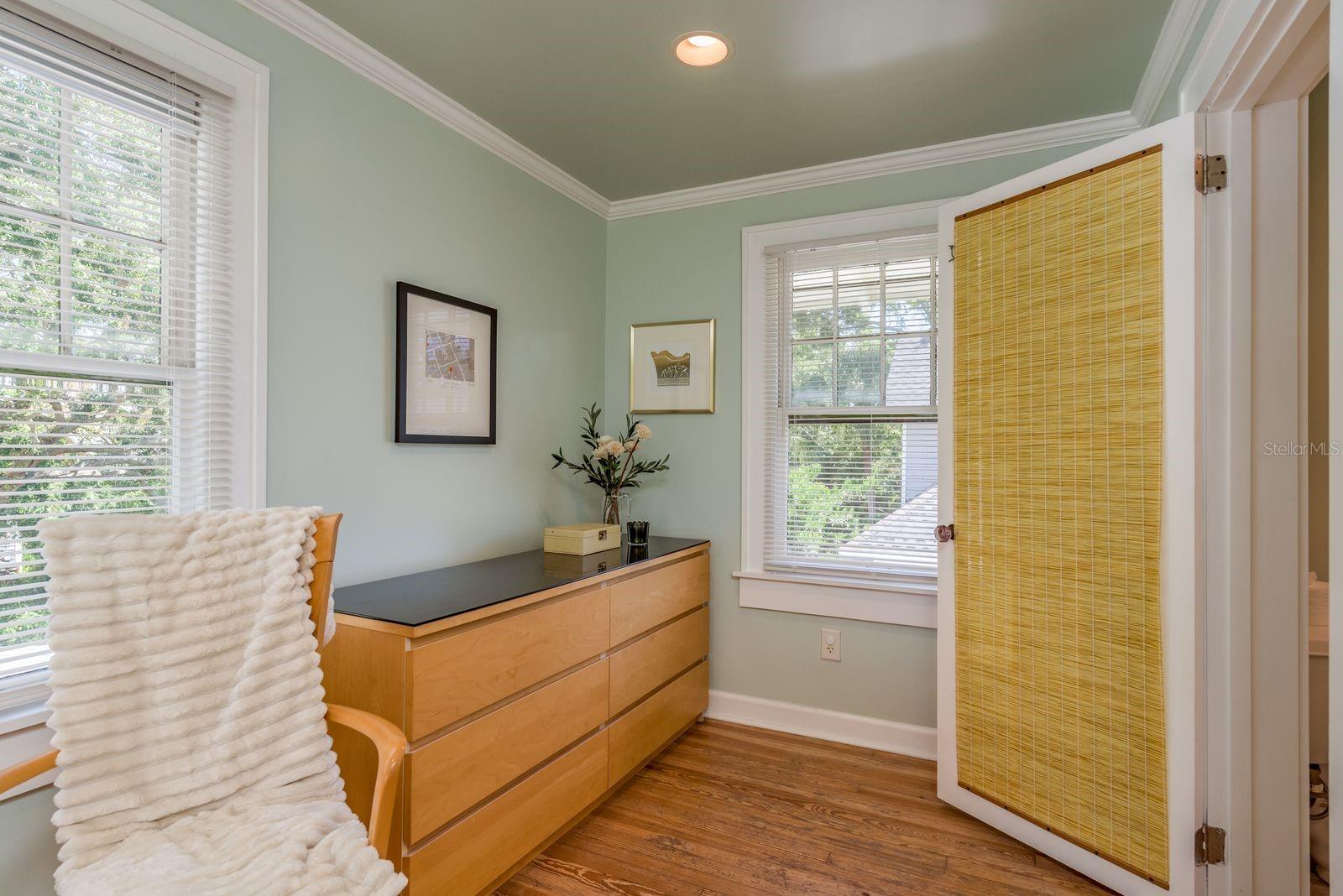 322 12TH AVE NE, ST PETERSBURG, FL, 33701