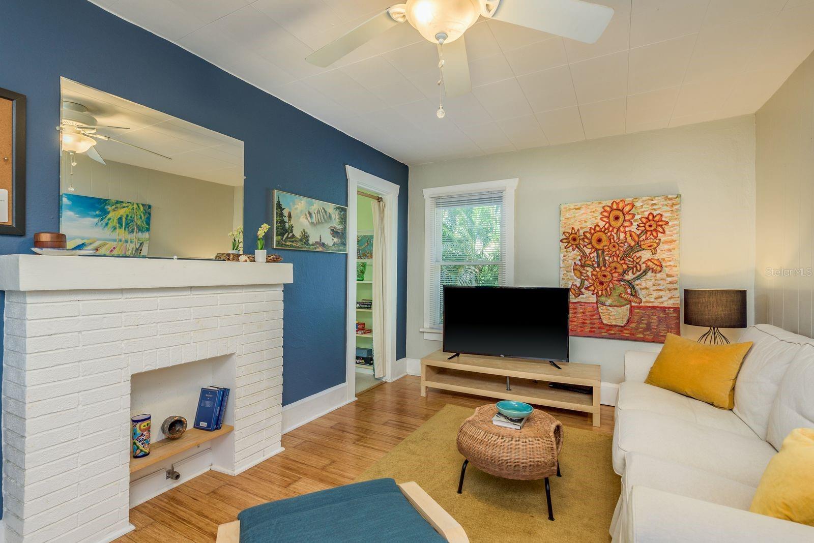 322 12TH AVE NE, ST PETERSBURG, FL, 33701