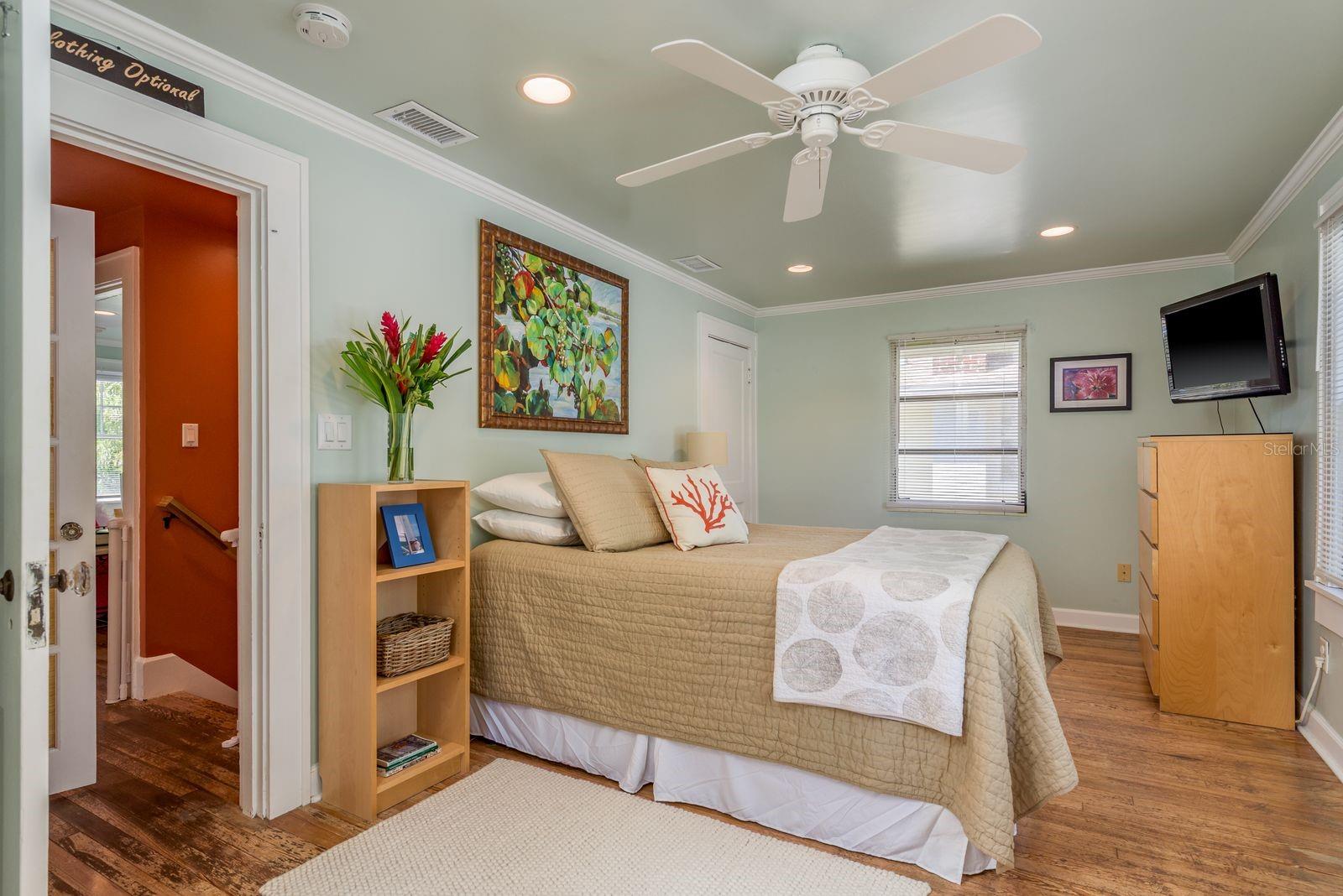 322 12TH AVE NE, ST PETERSBURG, FL, 33701