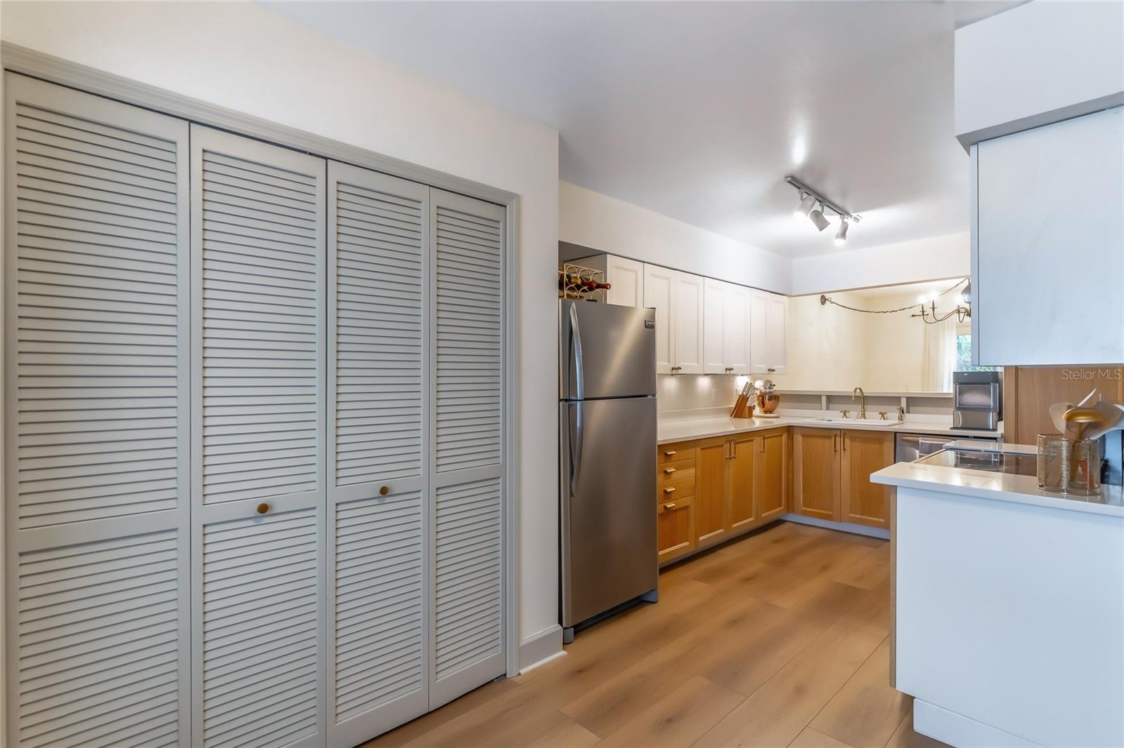 716 EDGEWATER DR #2A, ORLANDO, FL, 32804