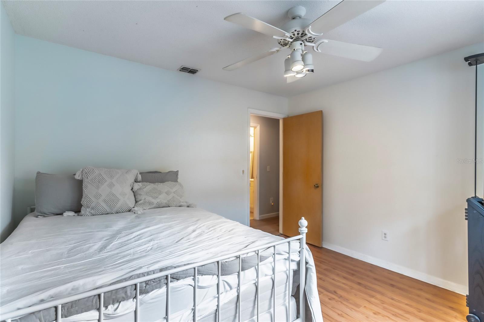 716 EDGEWATER DR #2A, ORLANDO, FL, 32804