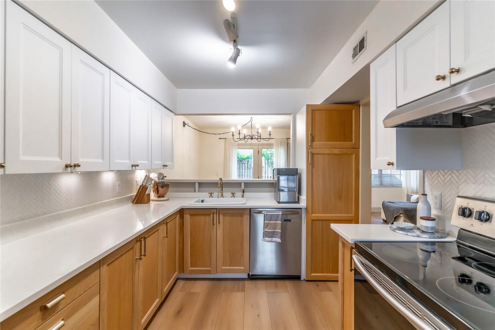 716 EDGEWATER DR #2A, ORLANDO, FL, 32804