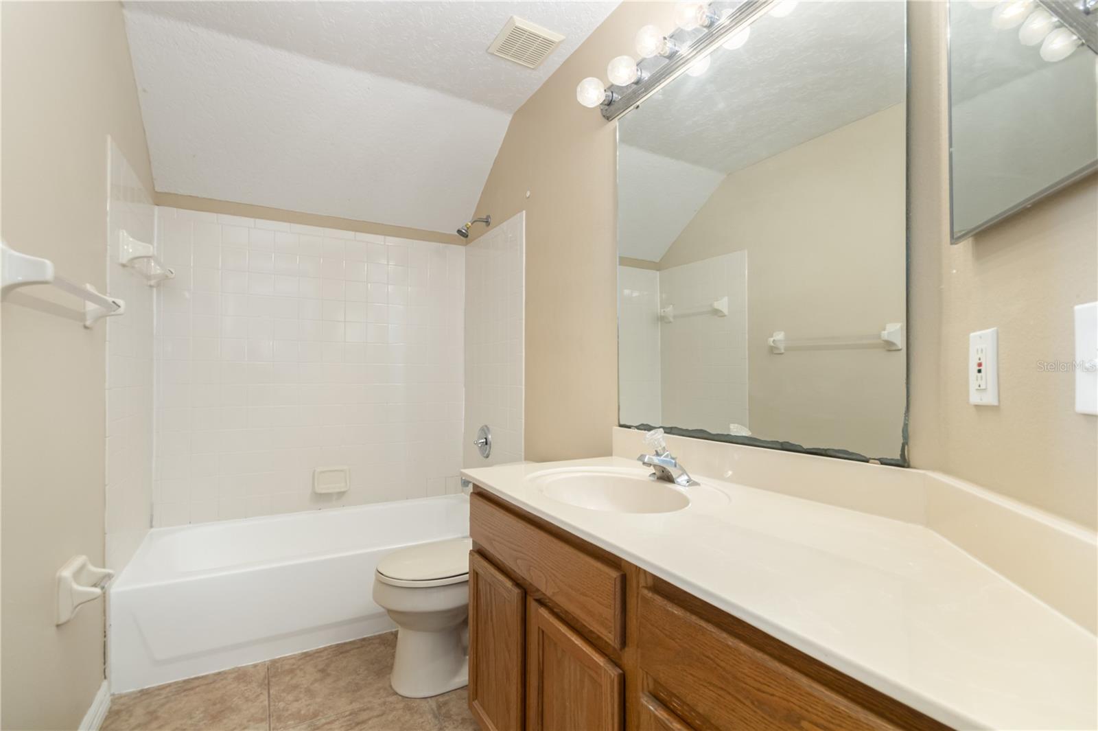 230 SOUTHBRIDGE CIR, KISSIMMEE, FL, 34744