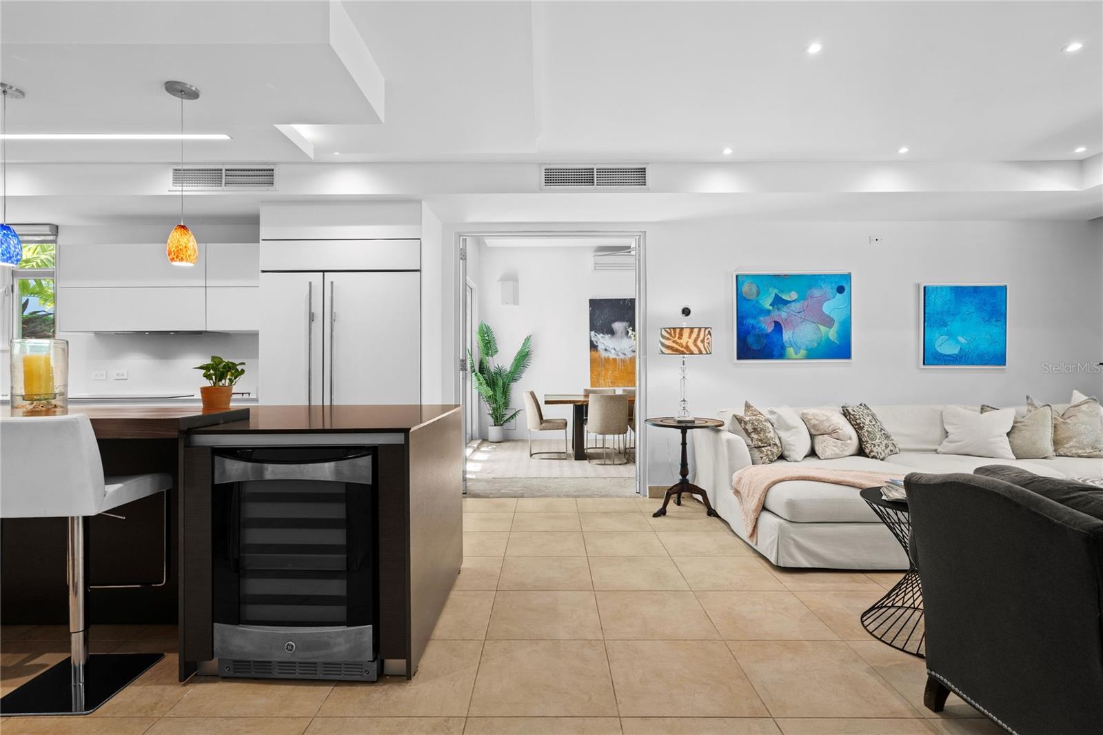 PR9115853 Property Photo