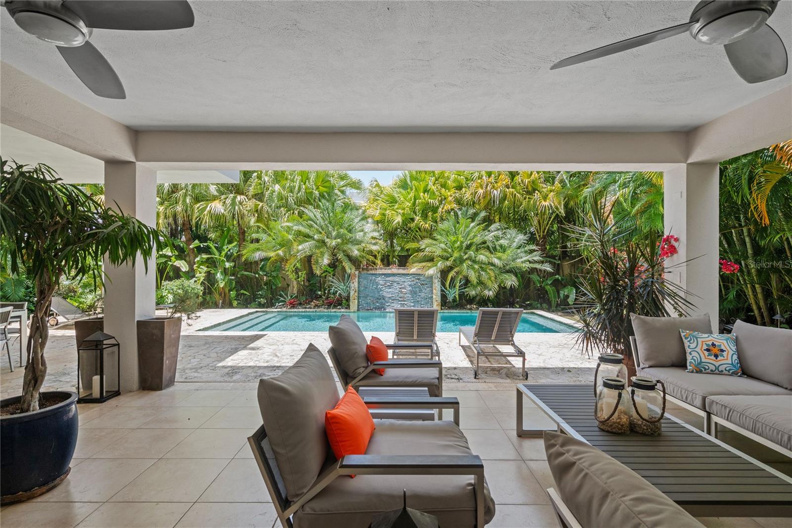 PR9115853 Property Photo