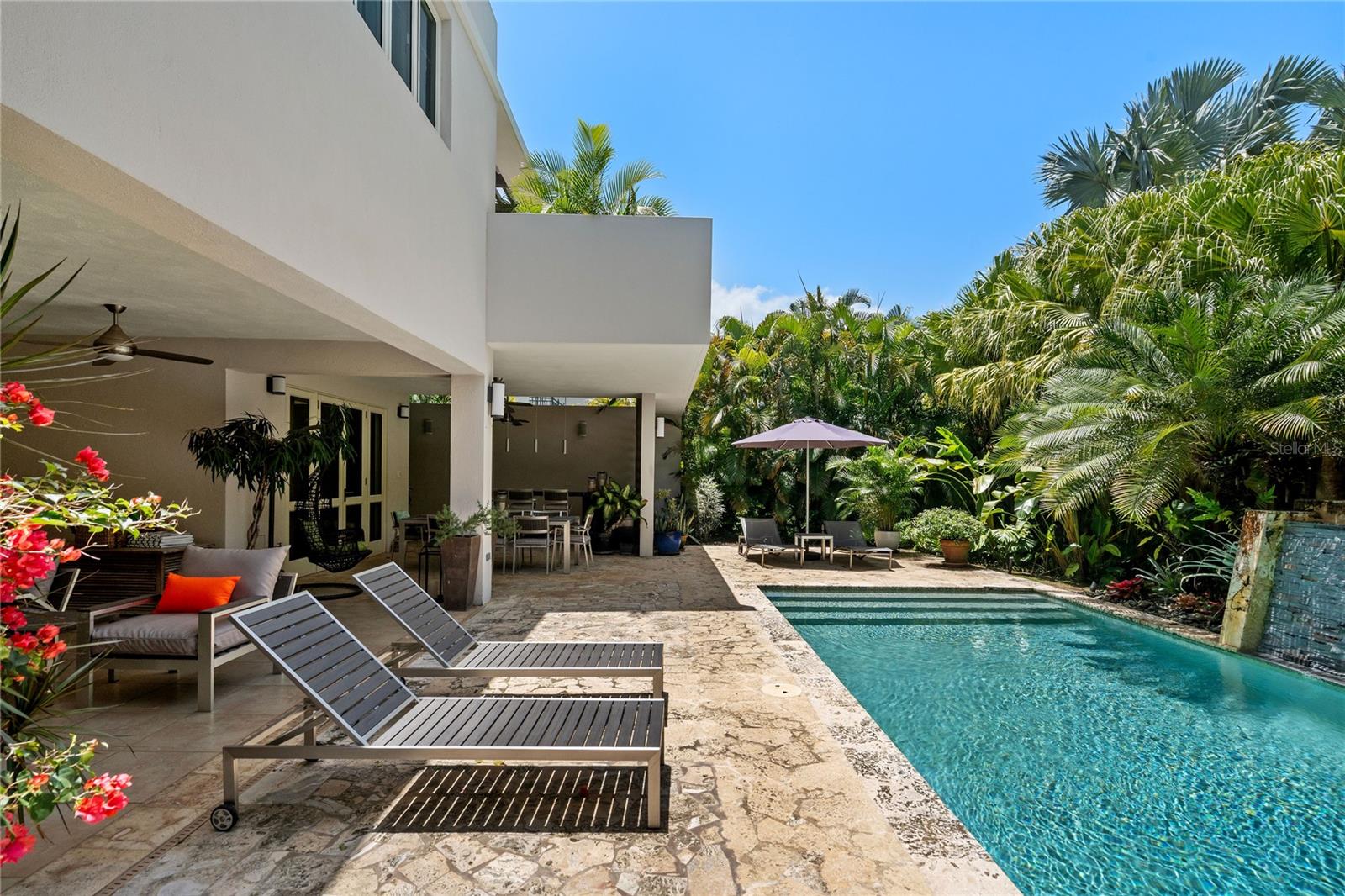 PR9115853 Property Photo