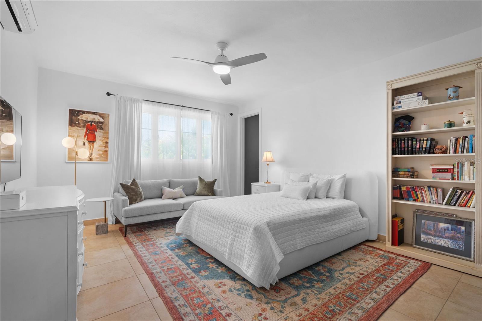 PR9115853 Property Photo