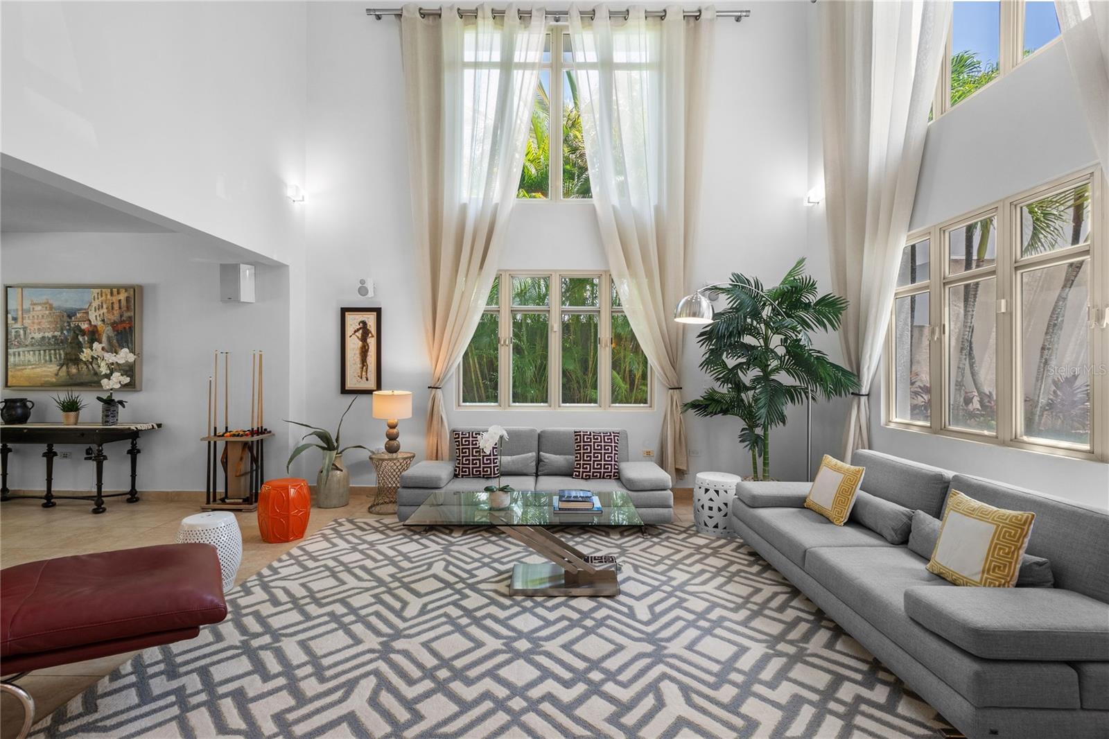 PR9115853 Property Photo