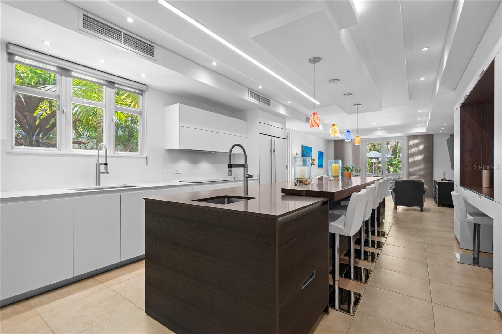 PR9115853 Property Photo