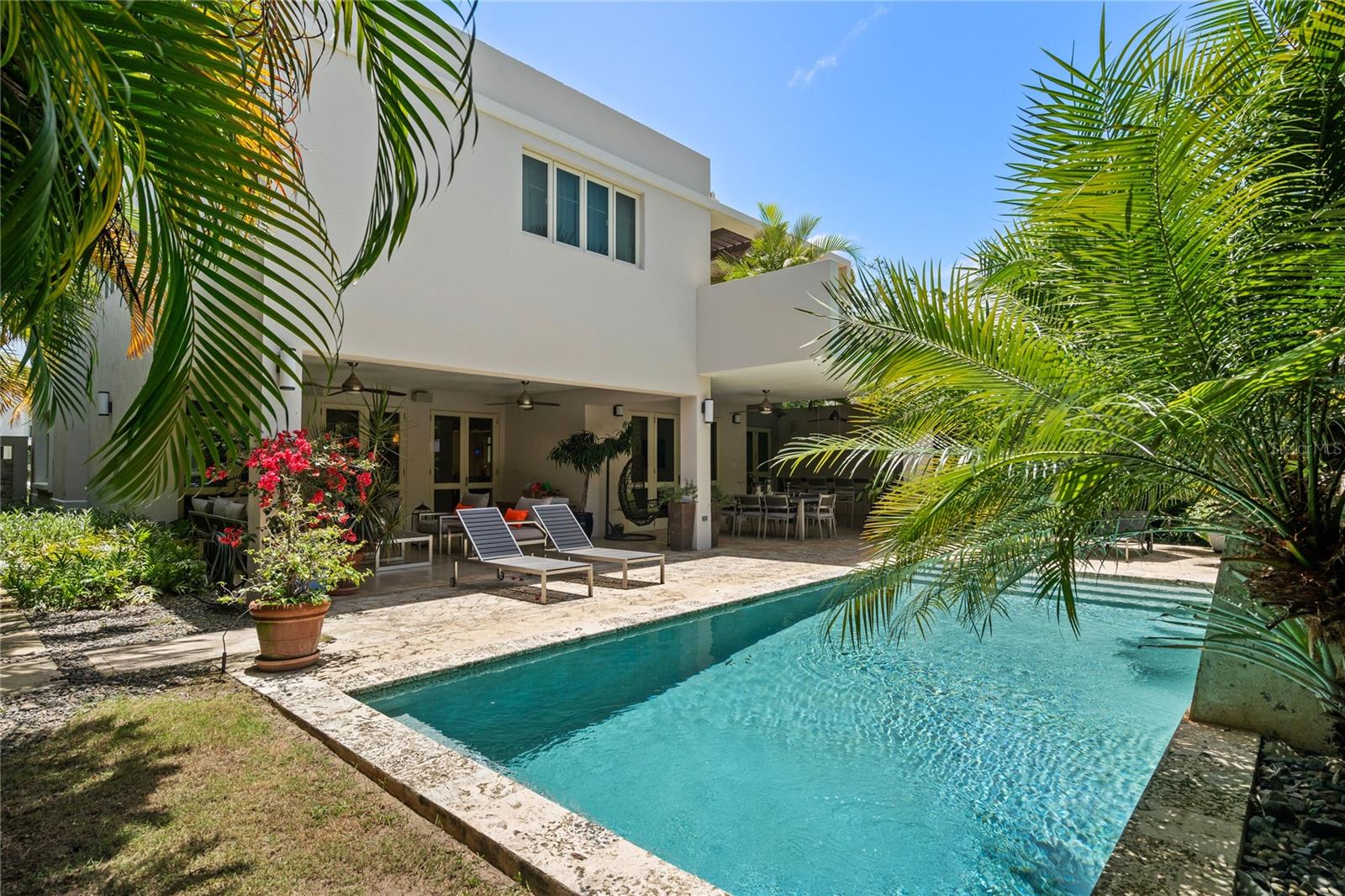 PR9115853 Property Photo