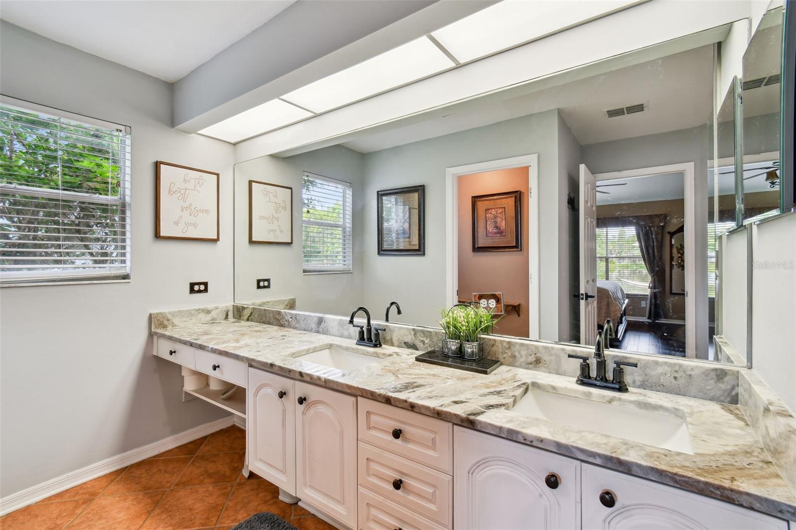 17737 ESPRIT DR, TAMPA, FL, 33647