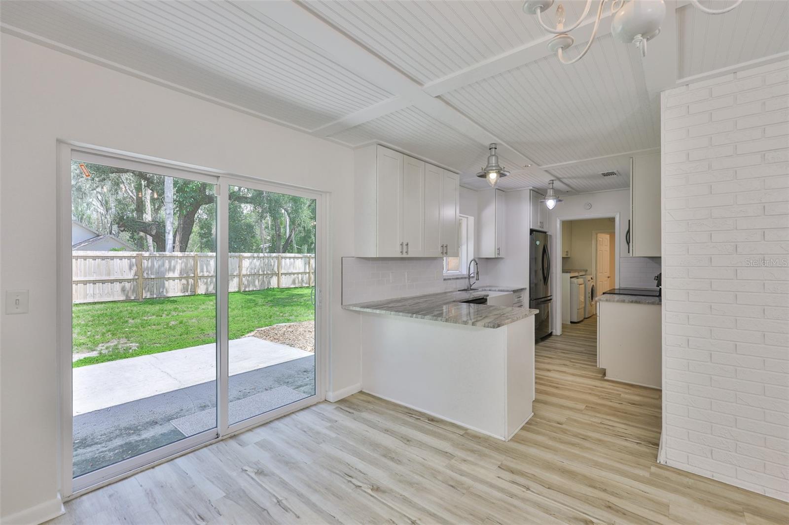 121 WINDY CIR, BRANDON, FL, 33511