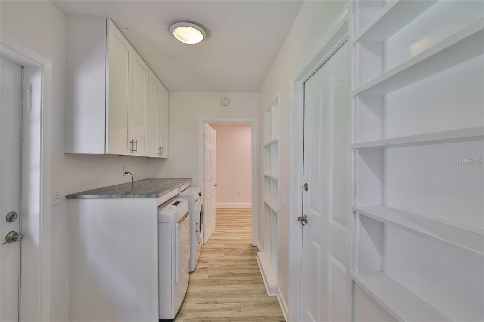 121 WINDY CIR, BRANDON, FL, 33511