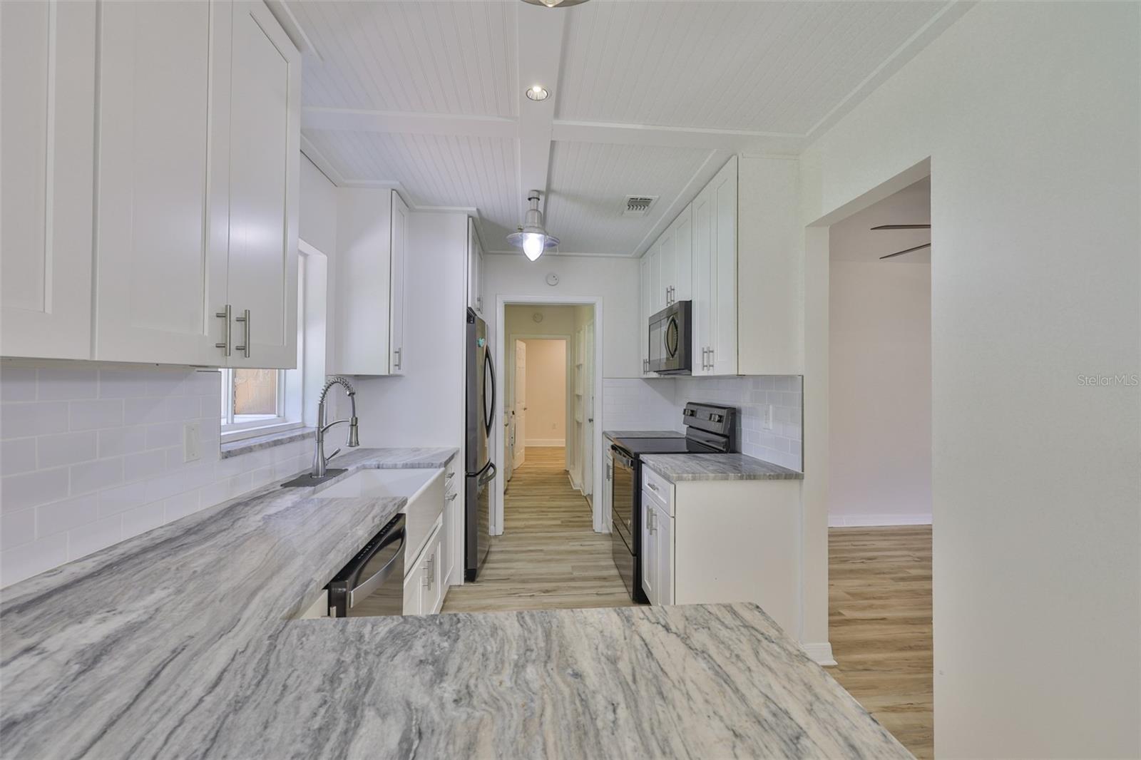 121 WINDY CIR, BRANDON, FL, 33511