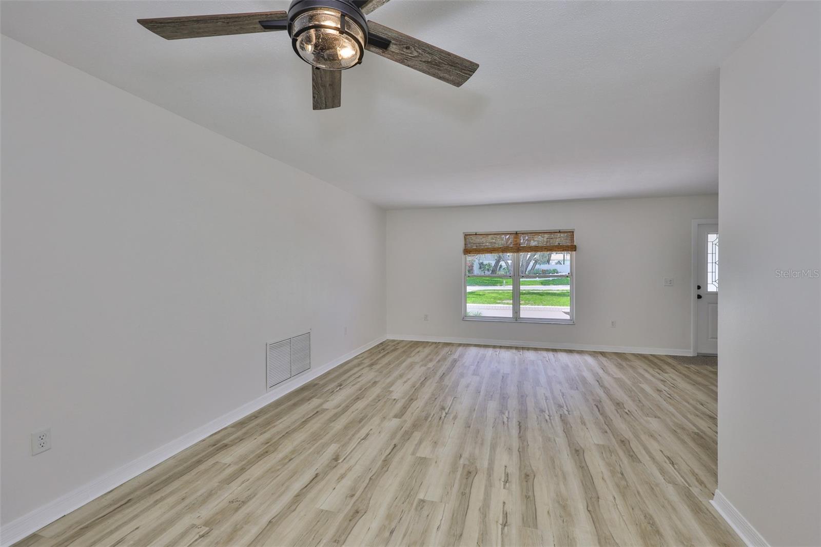 121 WINDY CIR, BRANDON, FL, 33511