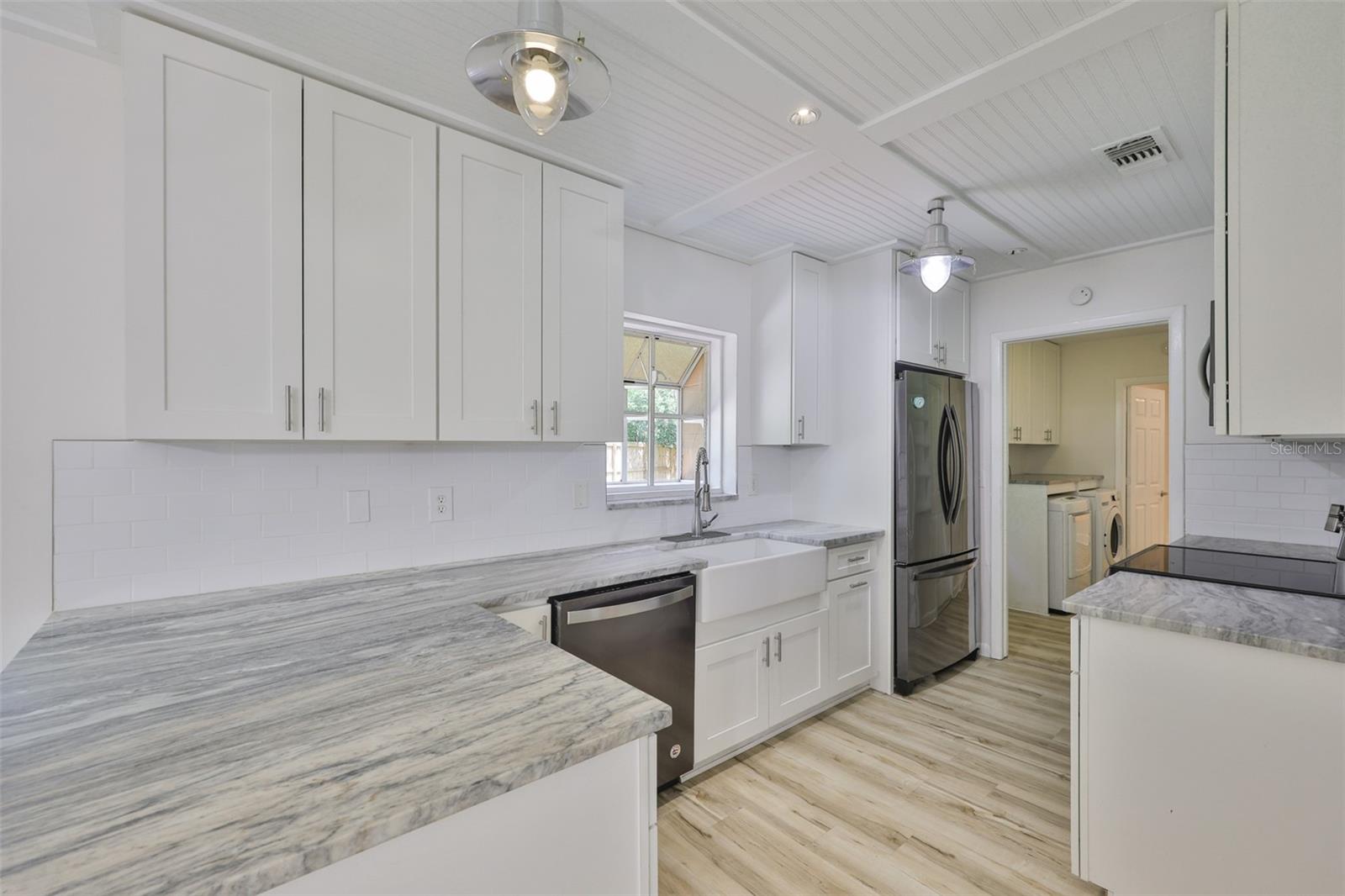 121 WINDY CIR, BRANDON, FL, 33511