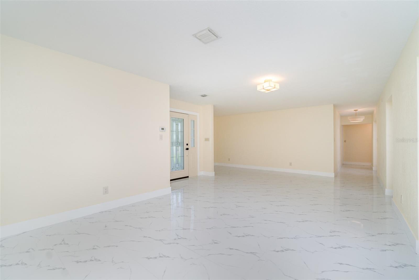 625 W OLYMPIA AVE, PUNTA GORDA, FL, 33950