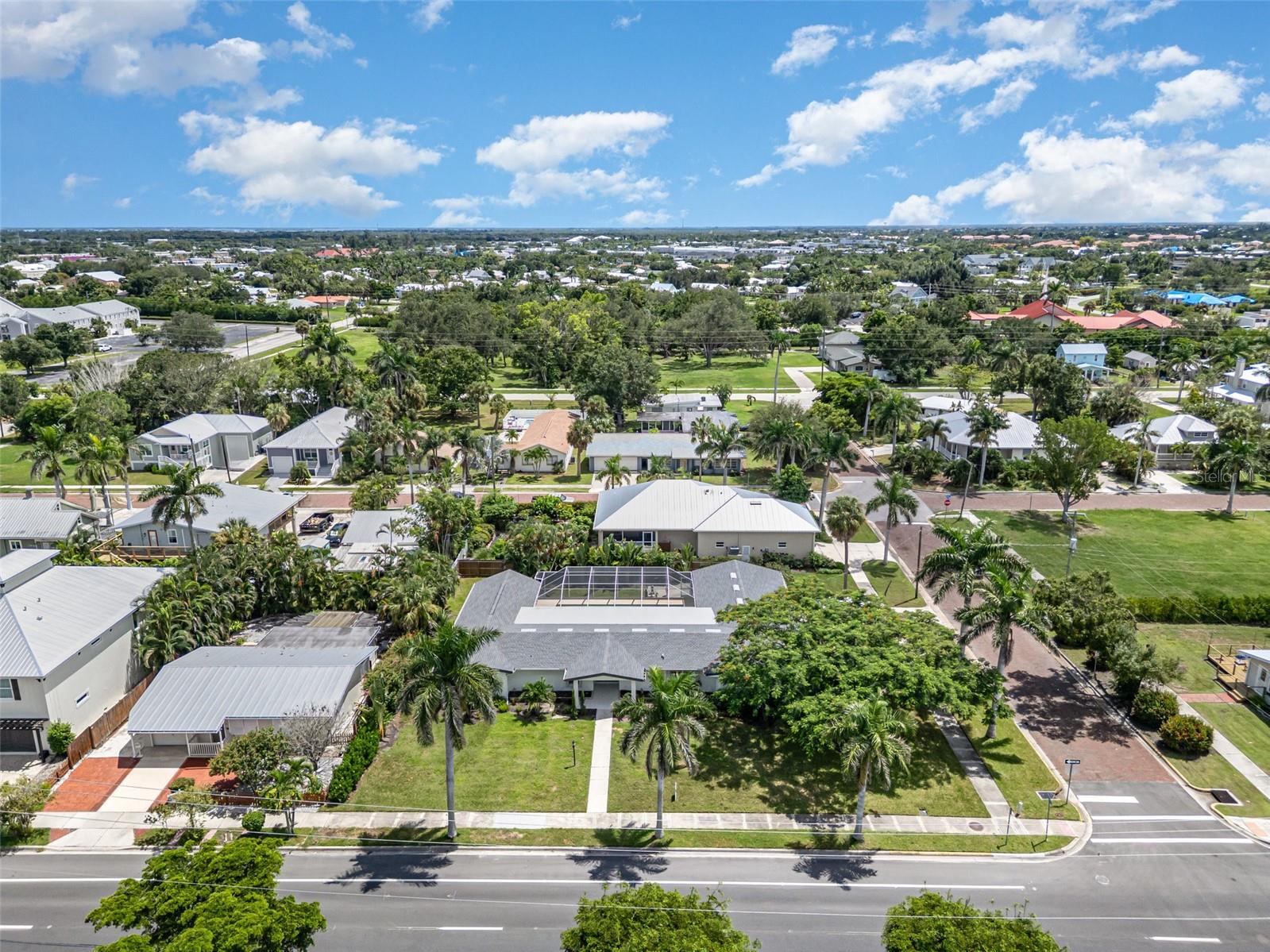 625 W OLYMPIA AVE, PUNTA GORDA, FL, 33950