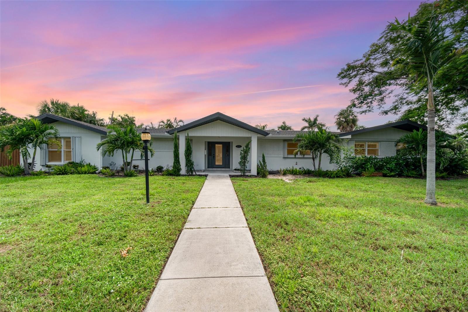 625 W OLYMPIA AVE, PUNTA GORDA, FL, 33950
