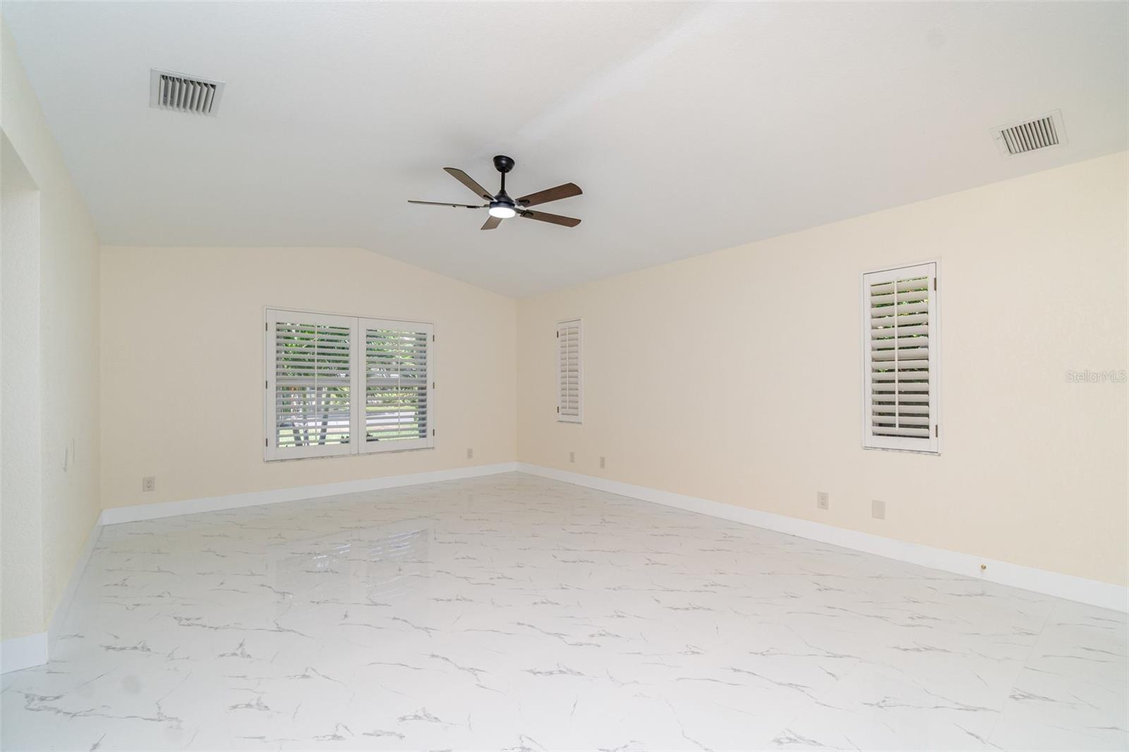 625 W OLYMPIA AVE, PUNTA GORDA, FL, 33950