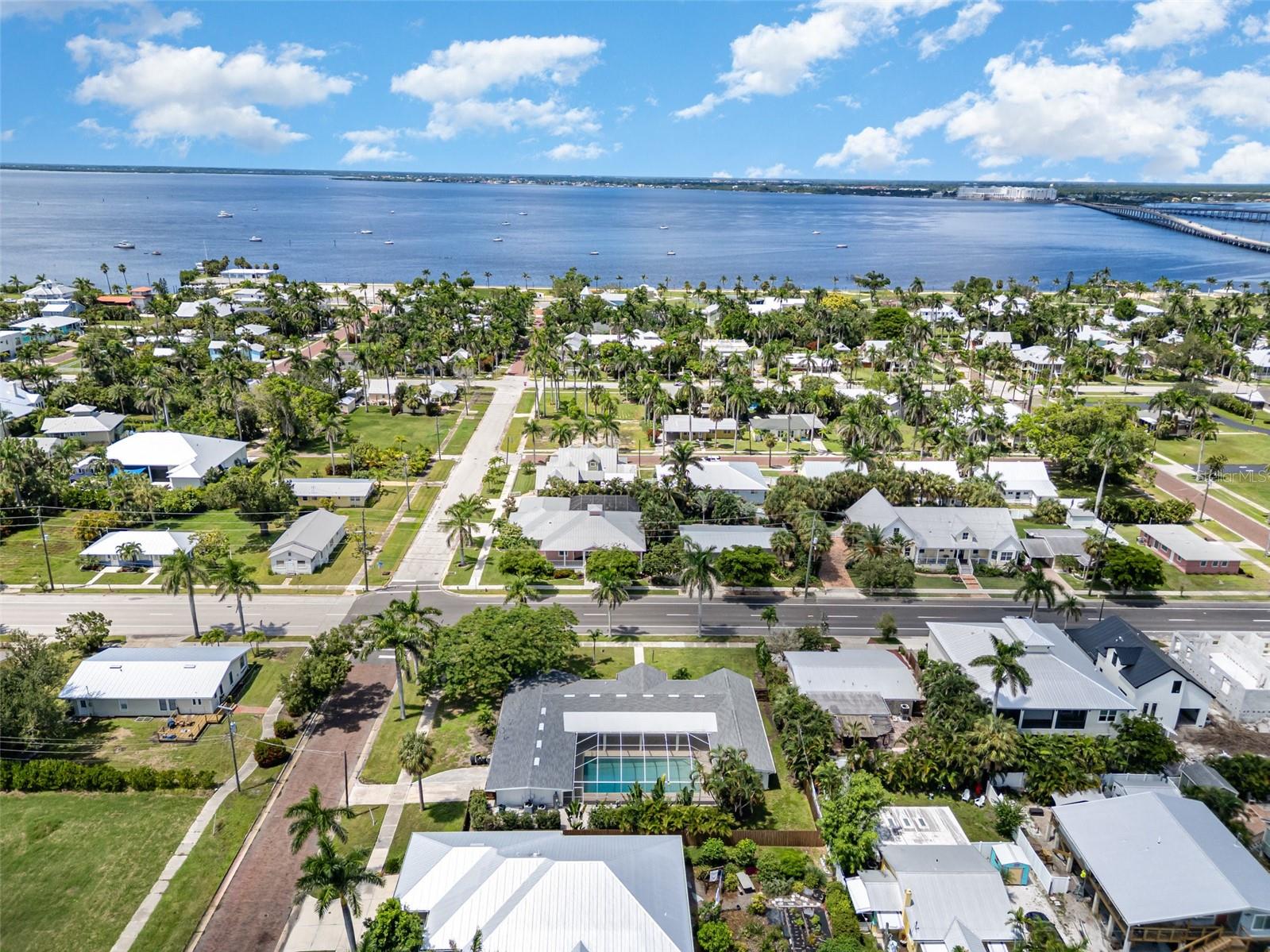 625 W OLYMPIA AVE, PUNTA GORDA, FL, 33950