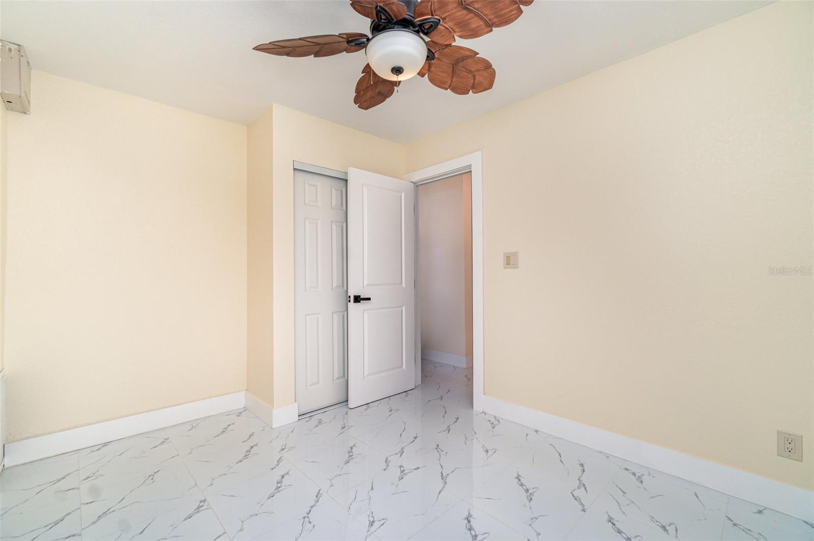 625 W OLYMPIA AVE, PUNTA GORDA, FL, 33950