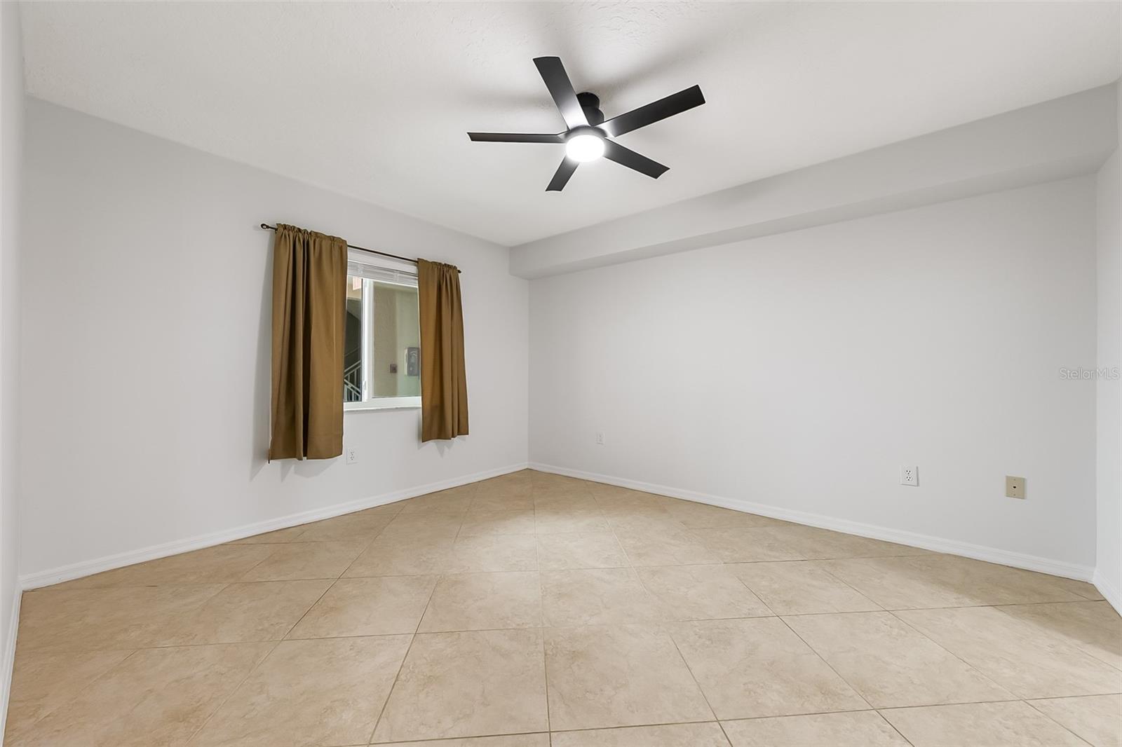 ROYAL PALM CONDO, INDIALANTIC, FL, 32903