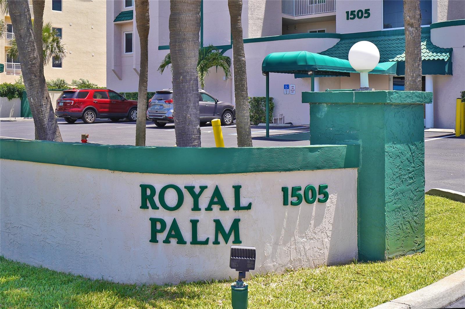 ROYAL PALM CONDO, INDIALANTIC, FL, 32903