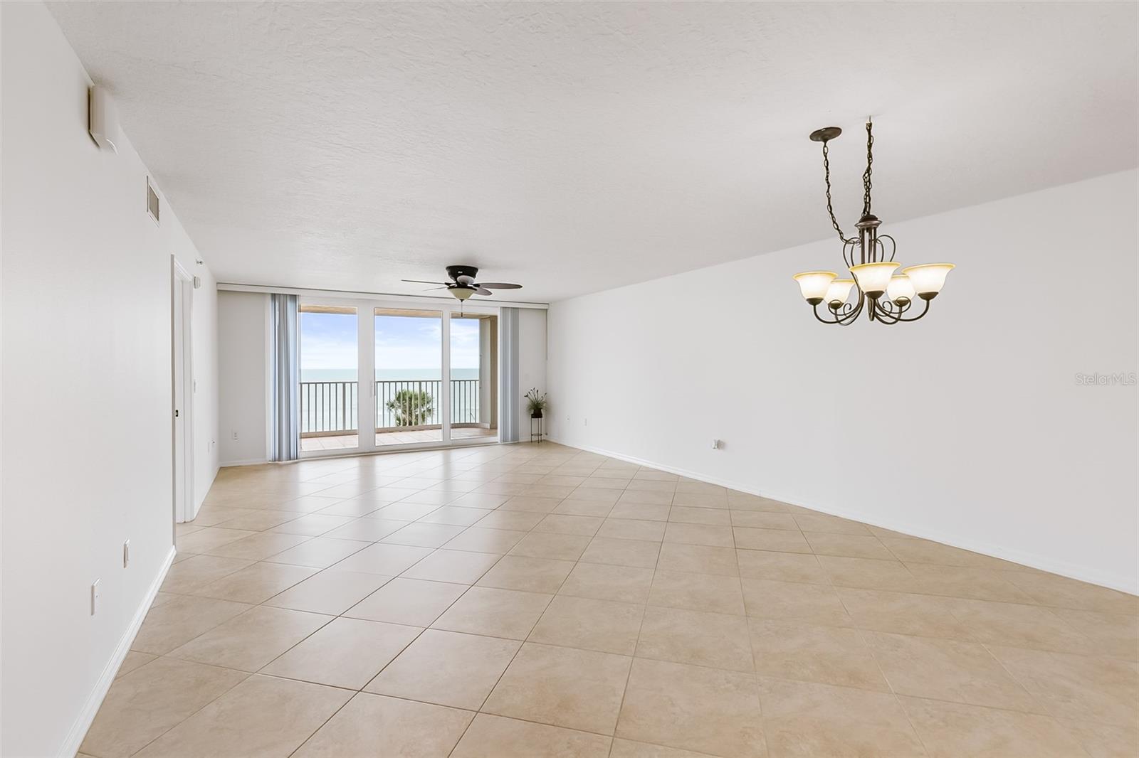 ROYAL PALM CONDO, INDIALANTIC, FL, 32903