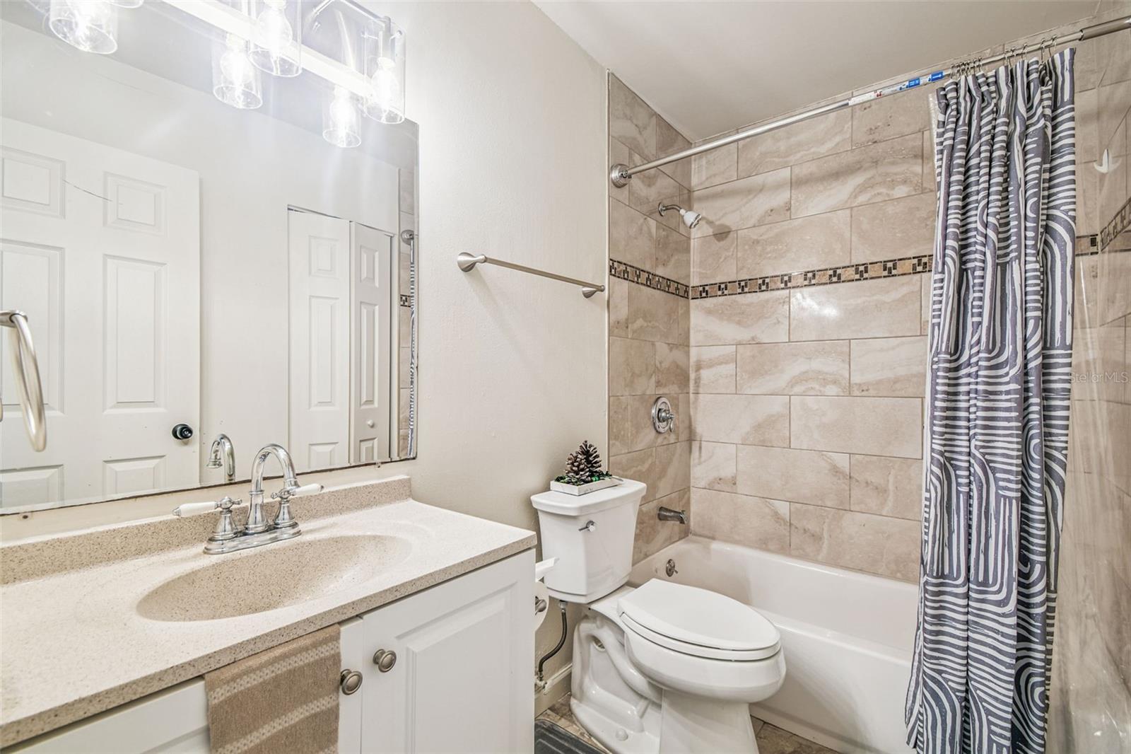 5238 SUNRIDGE PALMS DR, TAMPA, FL, 33617