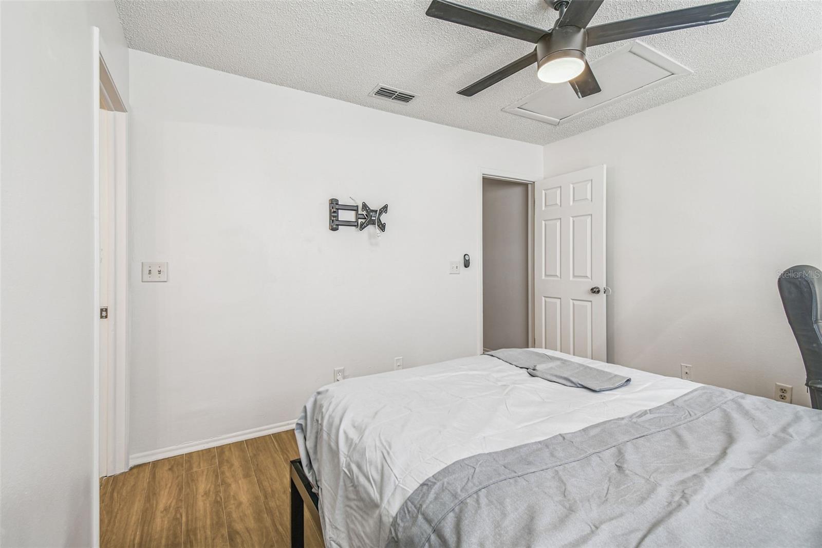 5238 SUNRIDGE PALMS DR, TAMPA, FL, 33617