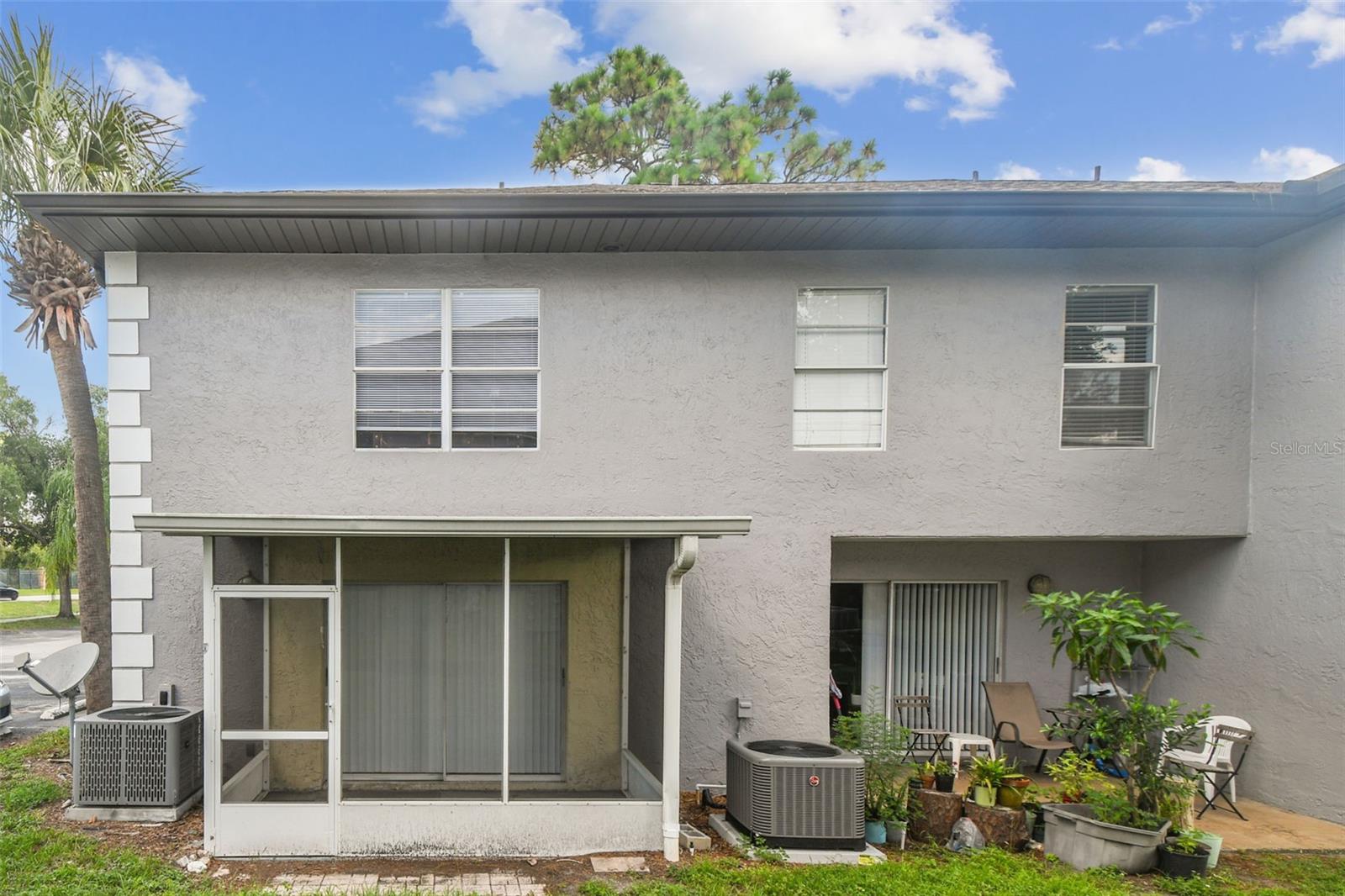 5238 SUNRIDGE PALMS DR, TAMPA, FL, 33617