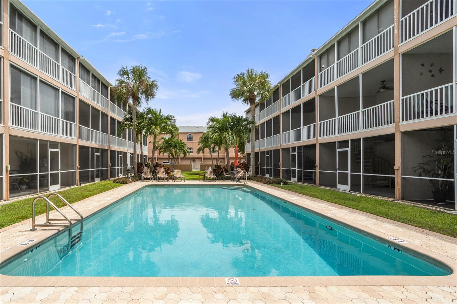 637 PINELLAS BAYWAY S #204, TIERRA VERDE, FL, 33715