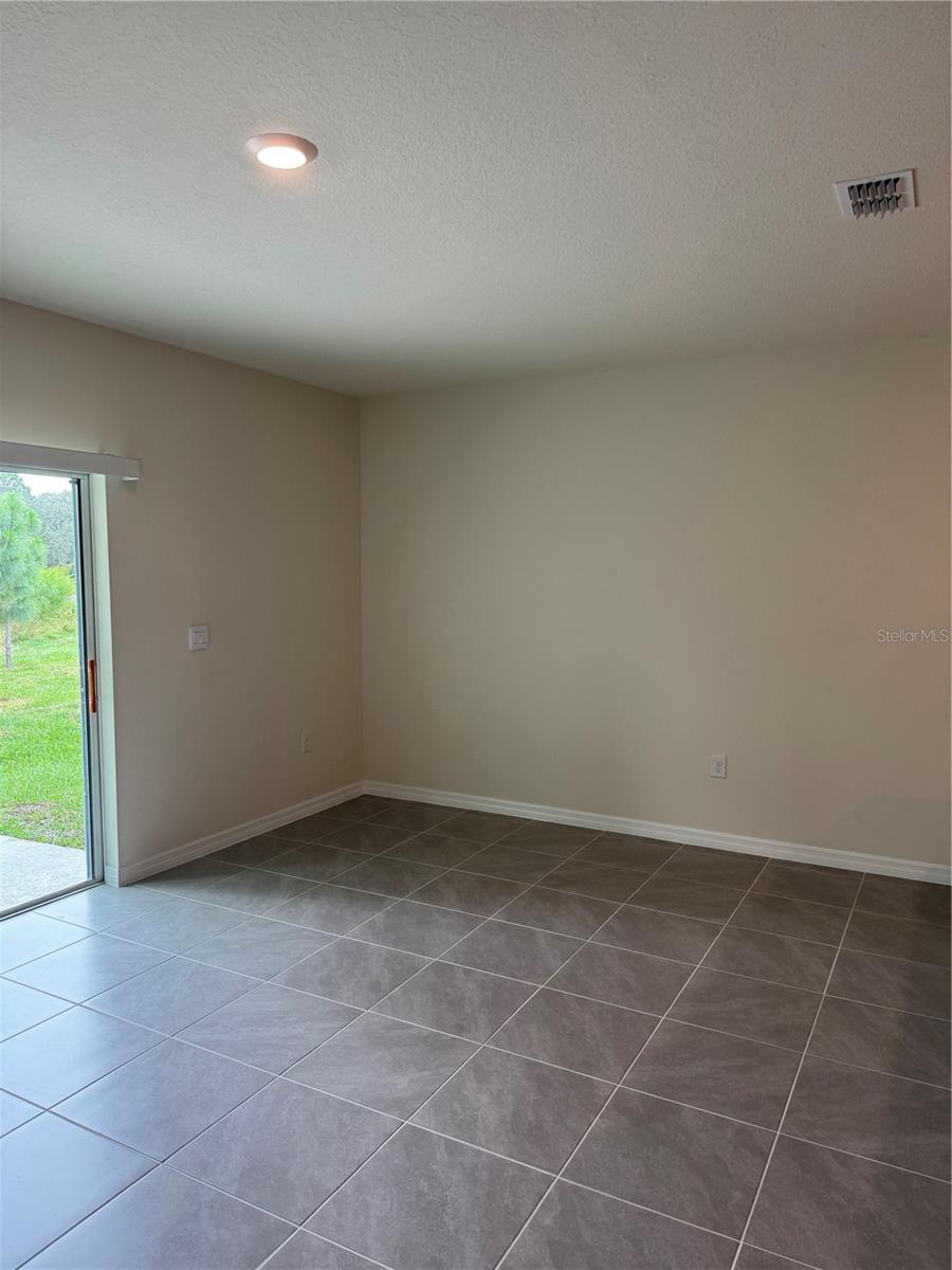 2925 CANARY AVE, DAVENPORT, FL, 33837