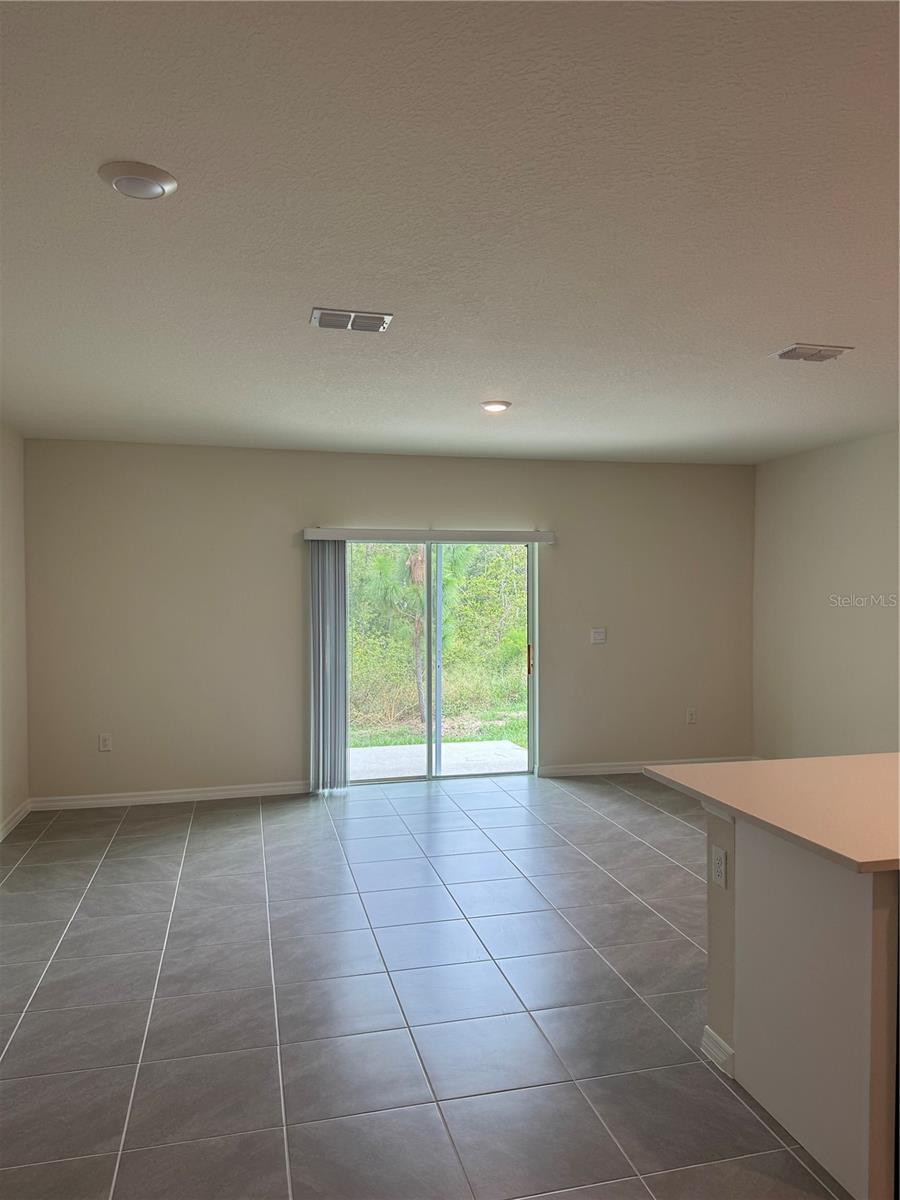 2925 CANARY AVE, DAVENPORT, FL, 33837