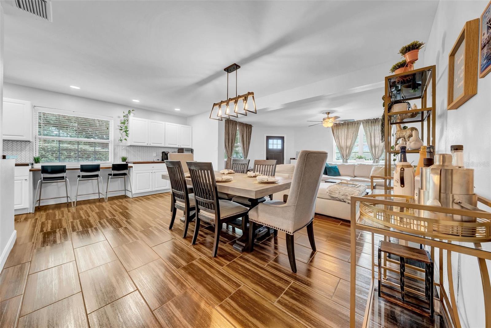 1303 51ST AVE N, ST PETERSBURG, FL, 33703