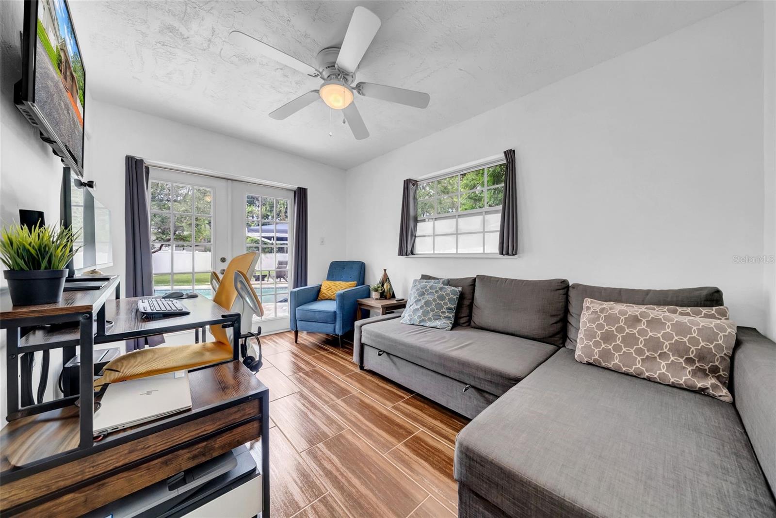 1303 51ST AVE N, ST PETERSBURG, FL, 33703