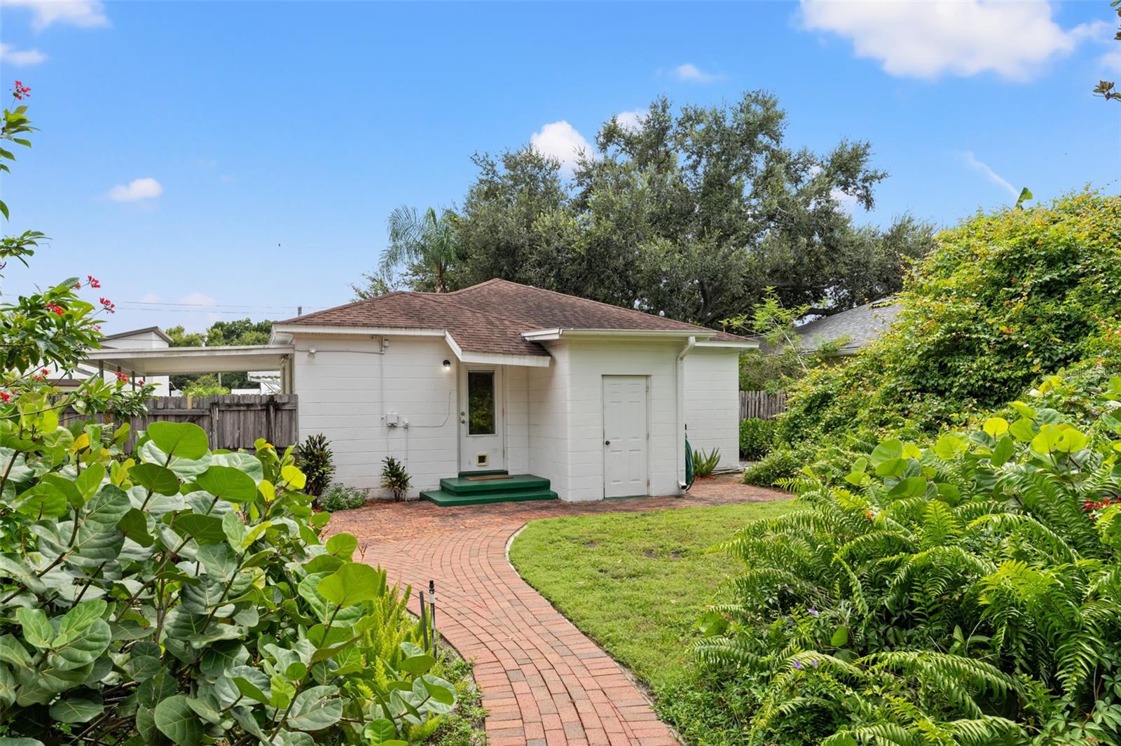 905 W CORAL ST, TAMPA, FL, 33602