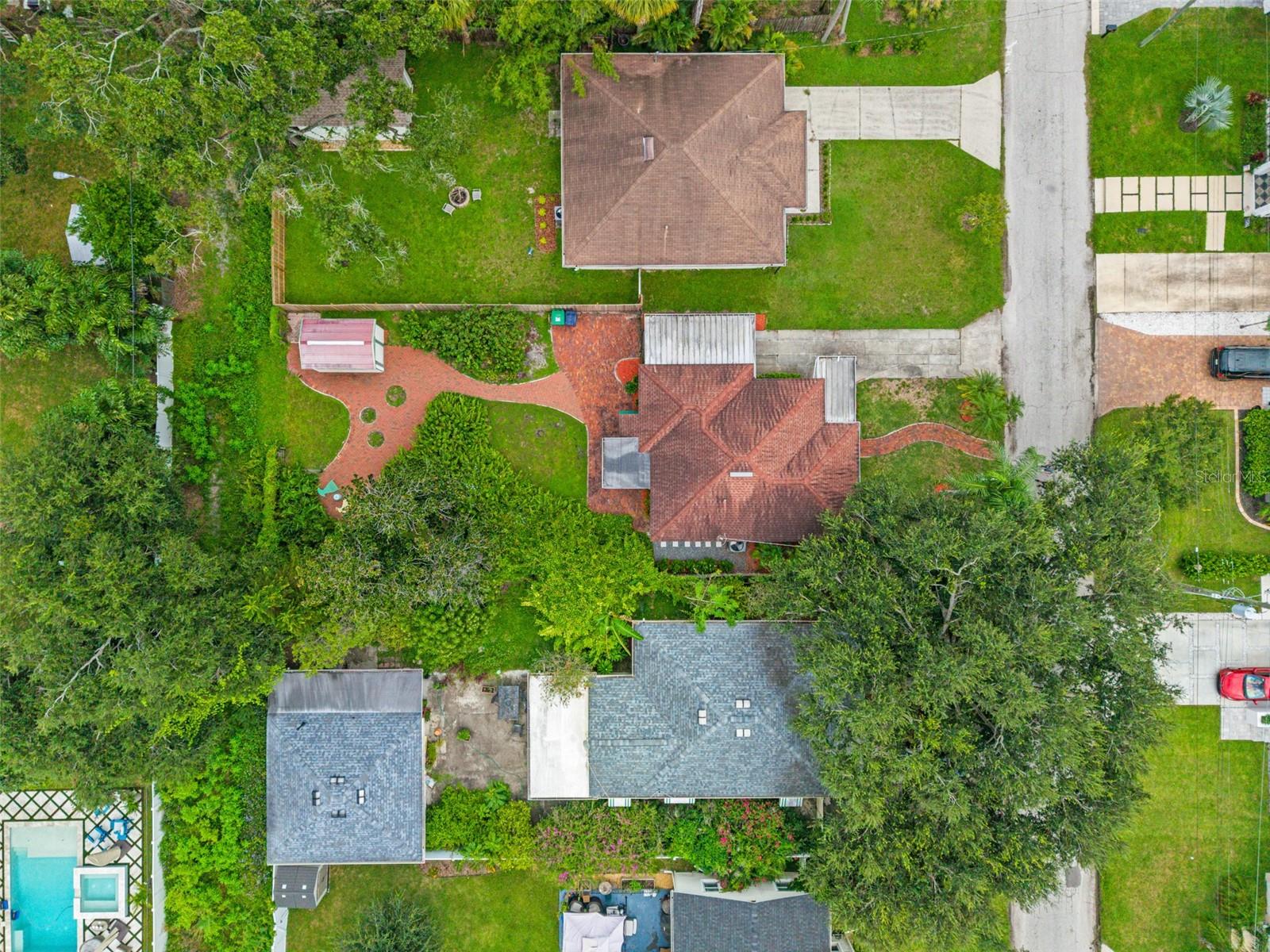 905 W CORAL ST, TAMPA, FL, 33602