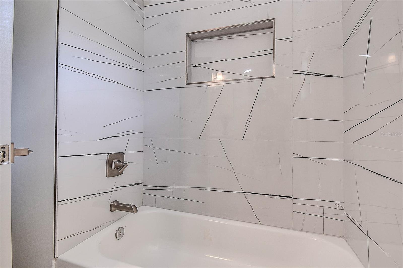 5105 68TH WAY N, ST PETERSBURG, FL, 33709