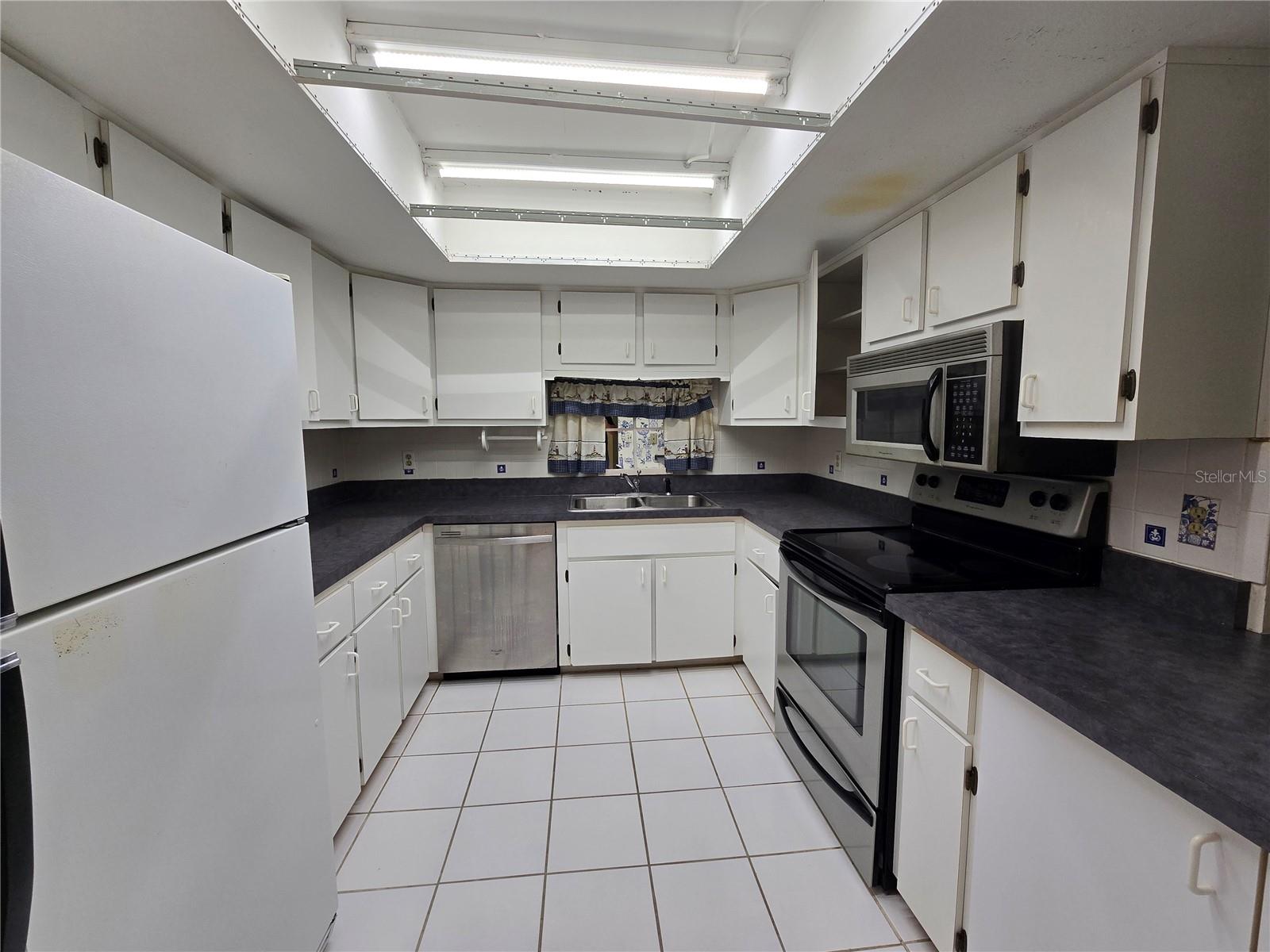 OM708848 Property Photo