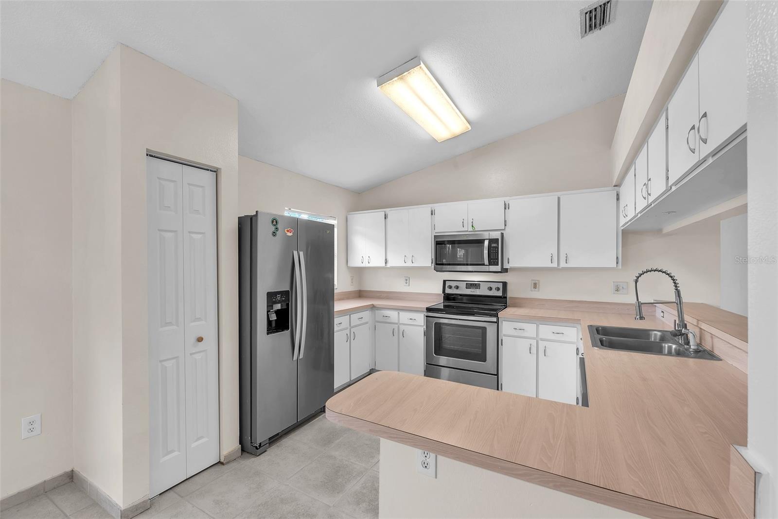 1816 ELLINGTON CT, VALRICO, FL, 33594