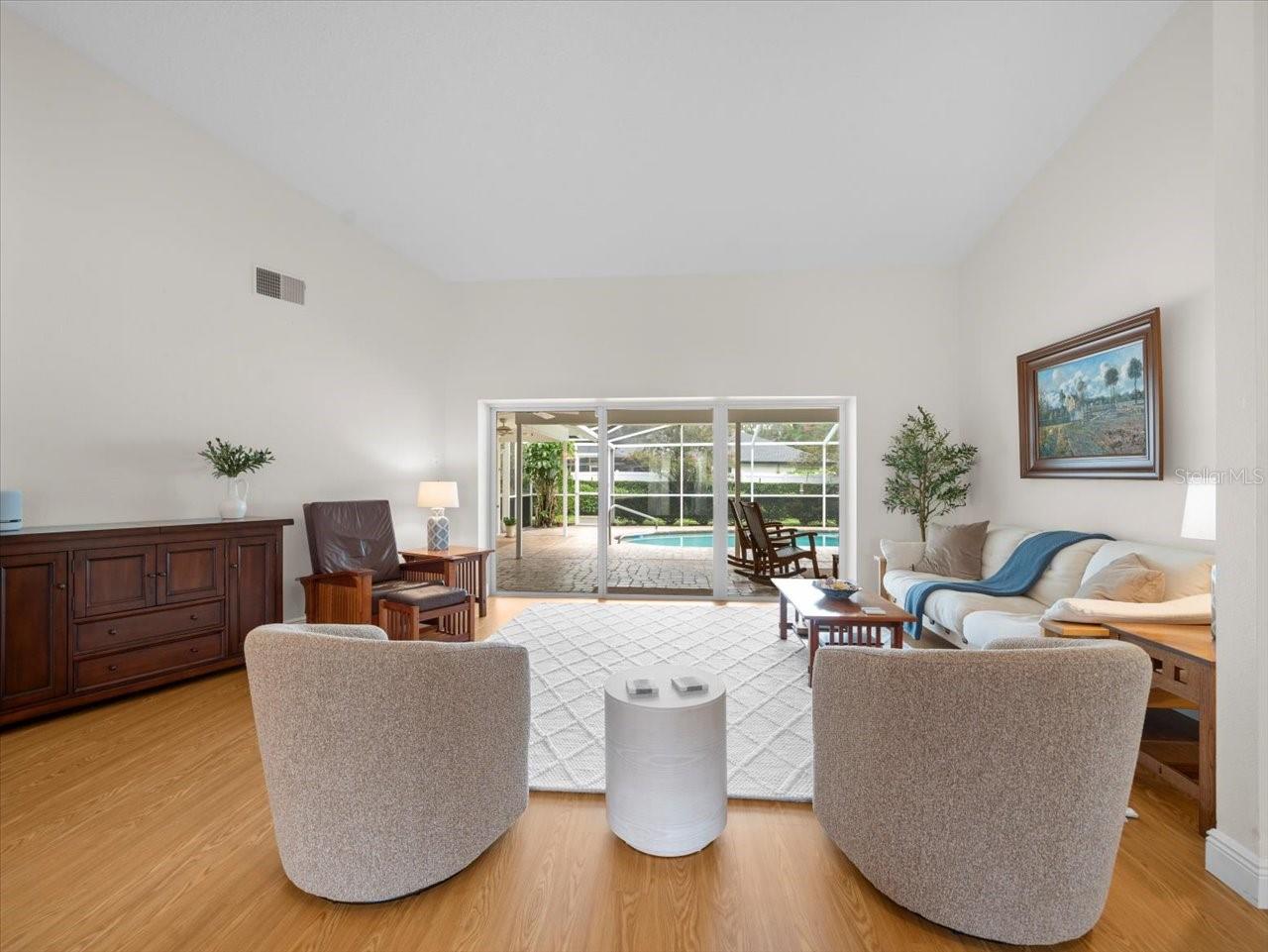 13707 WALBROOKE DR, TAMPA, FL, 33624