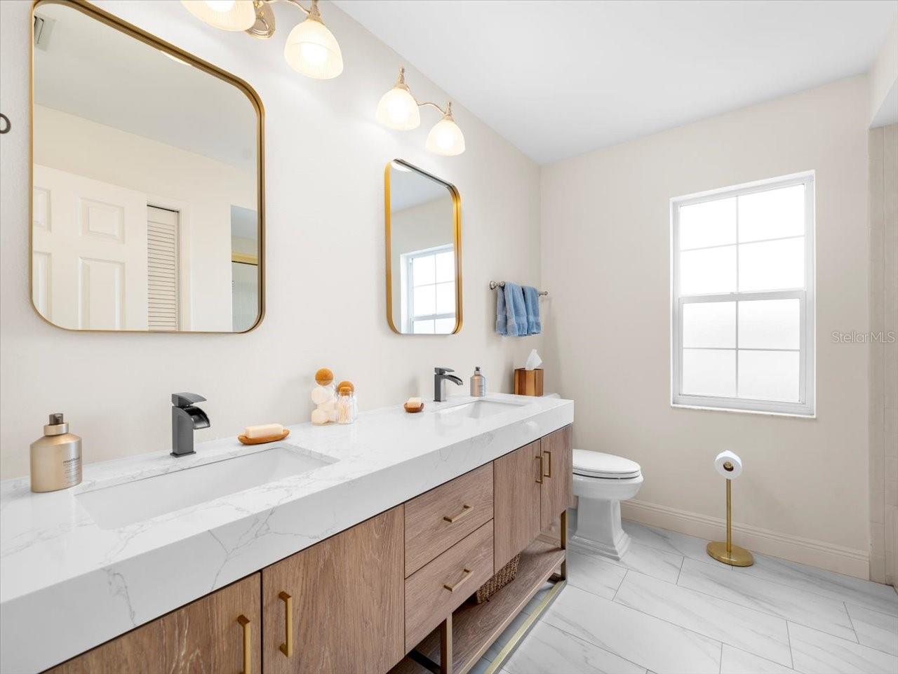 13707 WALBROOKE DR, TAMPA, FL, 33624