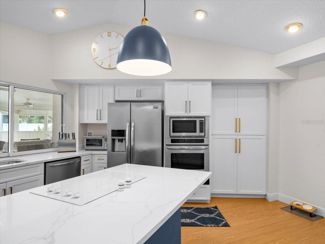 13707 WALBROOKE DR, TAMPA, FL, 33624