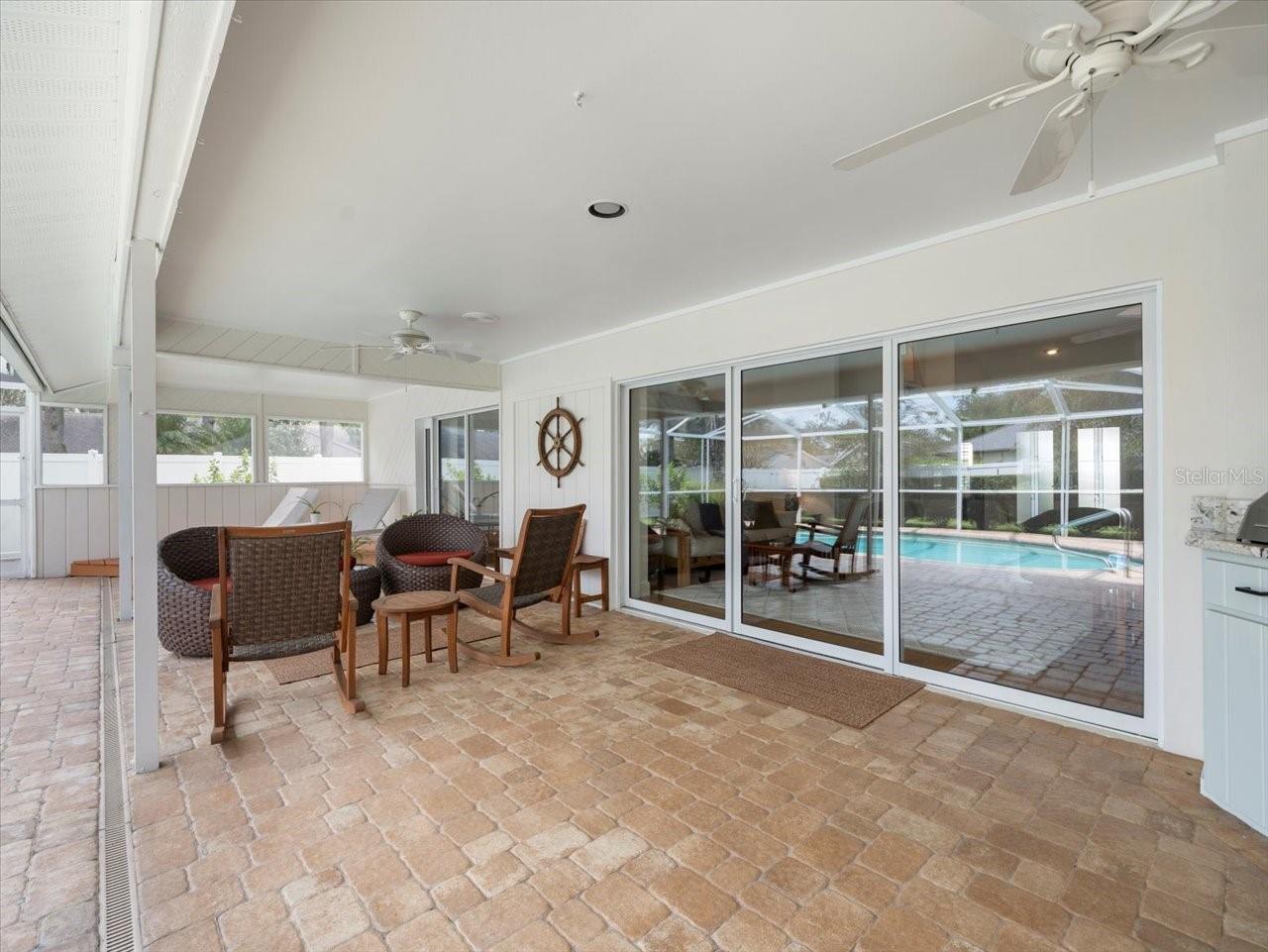 13707 WALBROOKE DR, TAMPA, FL, 33624