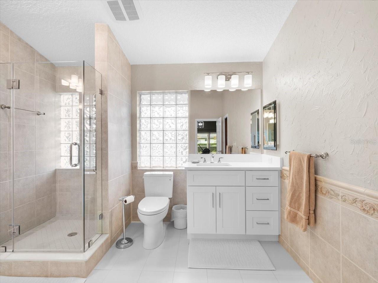 13707 WALBROOKE DR, TAMPA, FL, 33624